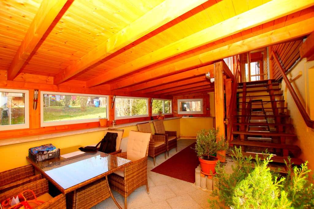 Immobilie in Dippoldiswalde - Flexibles Fachwerkhaus mit Einliegerwohnung – ideal für Wohnen, Vermieten oder Feriennutzung - Bild 2
