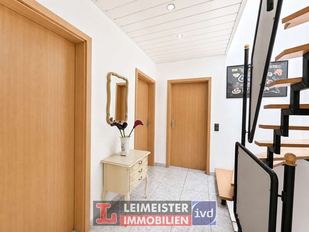 Immobilie in Kleinwallstadt - Familienfreundliche DHH mit *zwei Balkonen, Terrasse und Garage* in Hofstetten - Bild 4