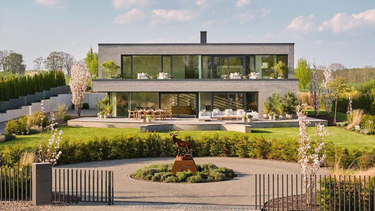 Immobilie in Alt Schwerin -  Traumhaftes neues Architektenhaus direkt am Plauer See - Bild 0