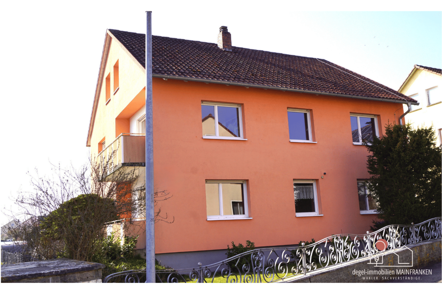 Immobilie in Gochsheim - VIEL PLATZ FÜR IHRE PLÄNE – 1–2 Familienhaus mit 2 Wohneinheiten, Garten & Ausbaupotenzial - Bild 1