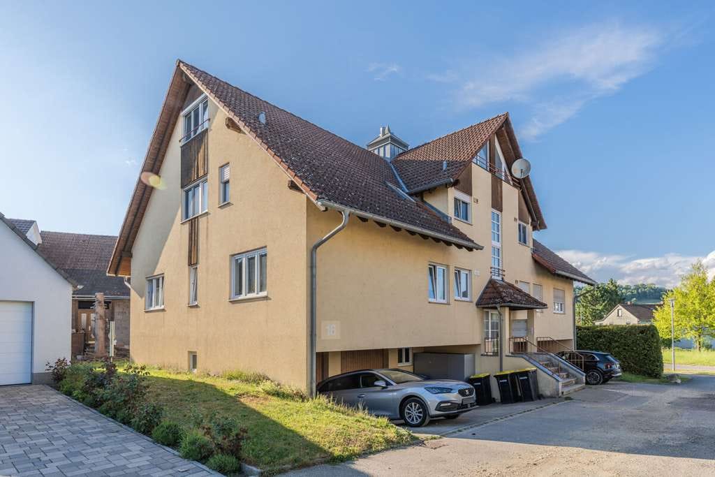 Immobilie in Gottmadingen - Sofort bezugsfrei! 
Gemütliche Maisonettewohnung in Bietingen - Bild 0