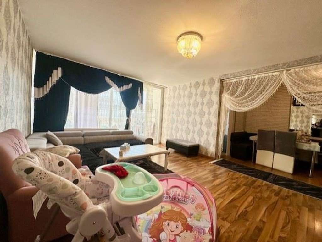 Immobilie in Dietzenbach - 8,8% Nettorendite: 4-Zimmer-Wohnung mit Gäste-WC & TG in gepflegter Wohnanlage - Bild 2