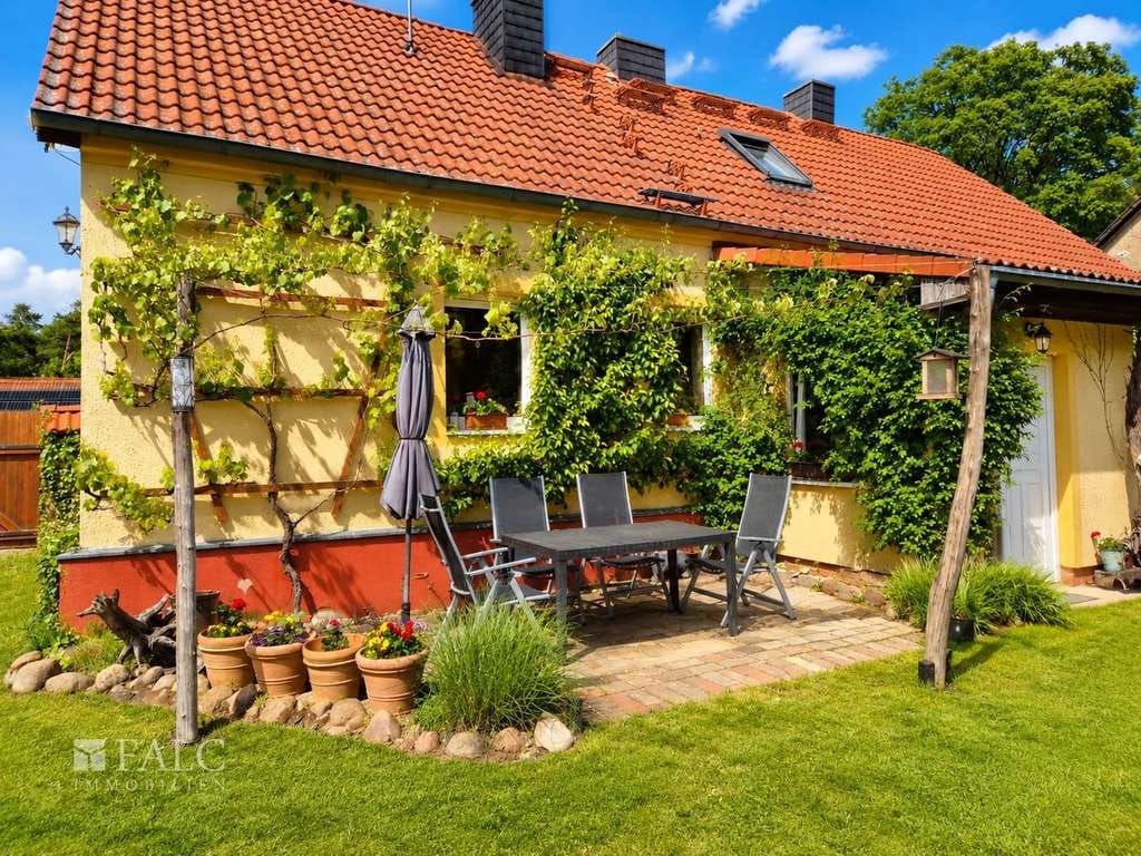 Immobilie in Baruth/Mark - Mit Charme & Scheune - (er)lebe mehr! FALC Immobilien - Bild 1