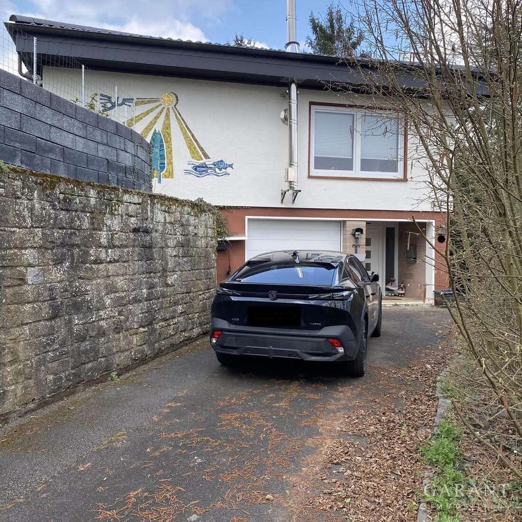 Immobilie in Wolfstein - Freistehender Bungalow in ruhiger Lage und absolut traumhafter Fernsicht! - Bild 1