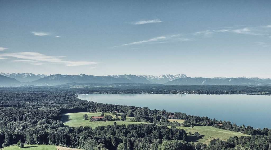 Immobilie in Münsing - Seeblick-Villa im schönen Ambach | Vor-Veröffentlichung - Bild 0