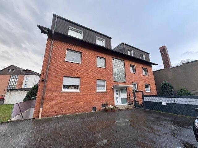 Immobilie in Oer-Erkenschwick - VERKAUFT!! Helle und ruhige 3 Zimmer Wohnung mit Garage und Balkon- renovierungsbedürftig !!! - Bild 0