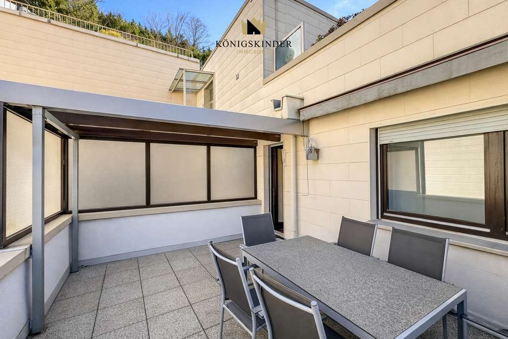 Immobilie in Bad Liebenzell - *** Sonnige Terrassenwohnung in gepflegter Wohnlage...einziehen und wohlfühlen *** - Bild 0