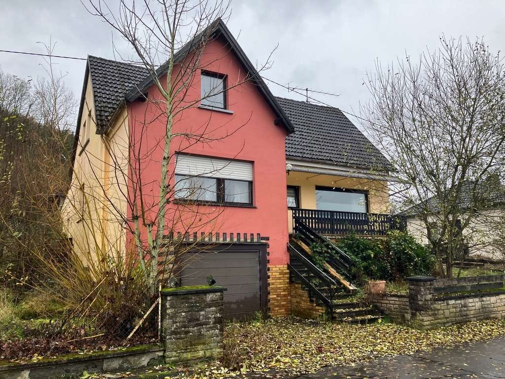 Immobilie in Oberstadtfeld - Provisionsfrei für Ersteher -Wohnhaus Oberstadtfeld- Zwangsverst.! - Bild 0