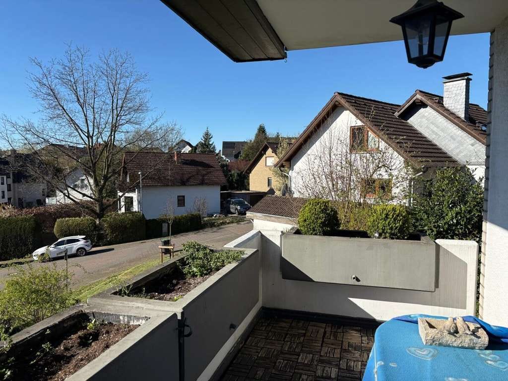 Immobilie in Lindlar - Helle 4-Zimmer-Eigentumswohnung mit eigenem Garten in zentrumsnaher Wohnlage von Lindlar - Bild 4