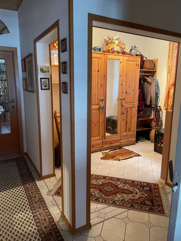 Immobilie in Themar - Gepflegtes Einfamilienhaus mit 6,5 Zimmern, hohem Nutzwert und großem Grundstück in Themar - Bild 4