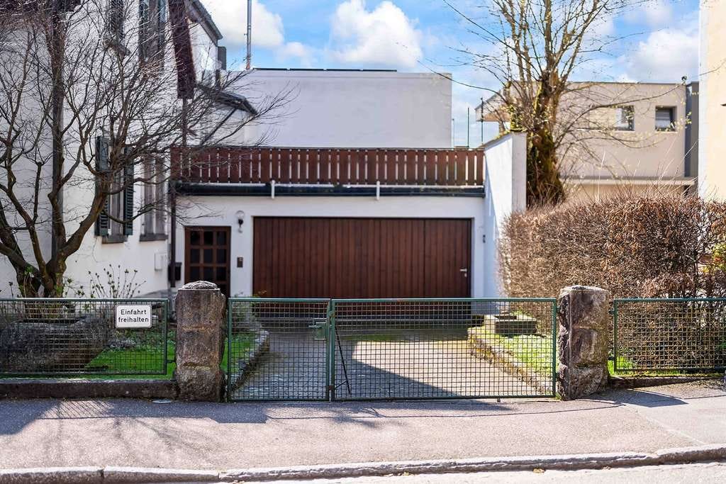Immobilie in Elzach - Stilvolles Wohnen im Herzen des "Städtle"
Maisonettewohnung mit historischem Charme  - Bild 2