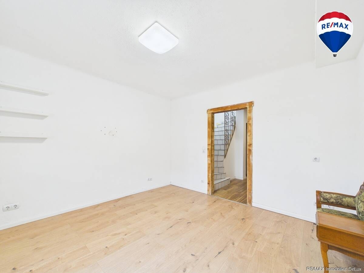 Immobilie in Dillingen/Saar - Wohnen & Hobby vereint: Haus mit großzügiger Werkstatt und Potenzial - Bild 3