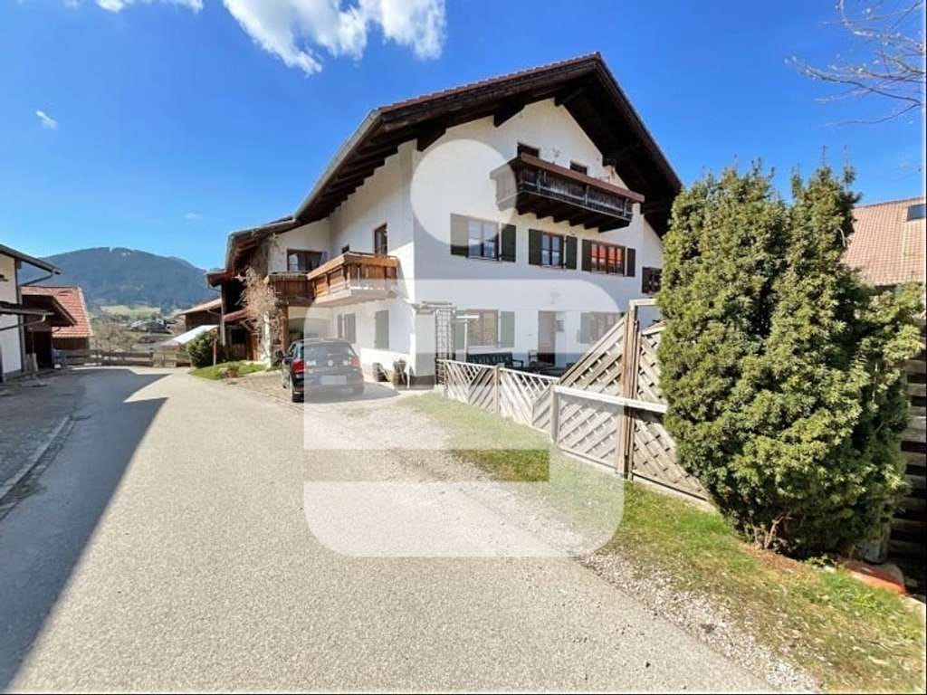 Immobilie in Pfronten - Charmantes ehemaliges Bauernhaus mit Potenzial - Bild 0