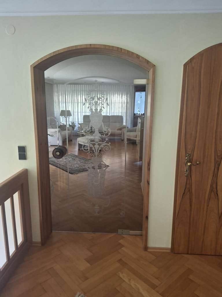 Immobilie in Bad Kissingen - Bad Kissingen/Nüdlingen, Einfamilienhaus mit sichtgeschütztem Garten und großer Garage - Bild 3