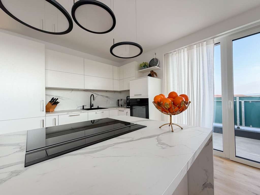 Immobilie in Dörfles-Esbach - Exklusive neuwertige Dachgeschosswohnung mit Dachterrasse, Aufzug & Veste-Blick - Bild 4