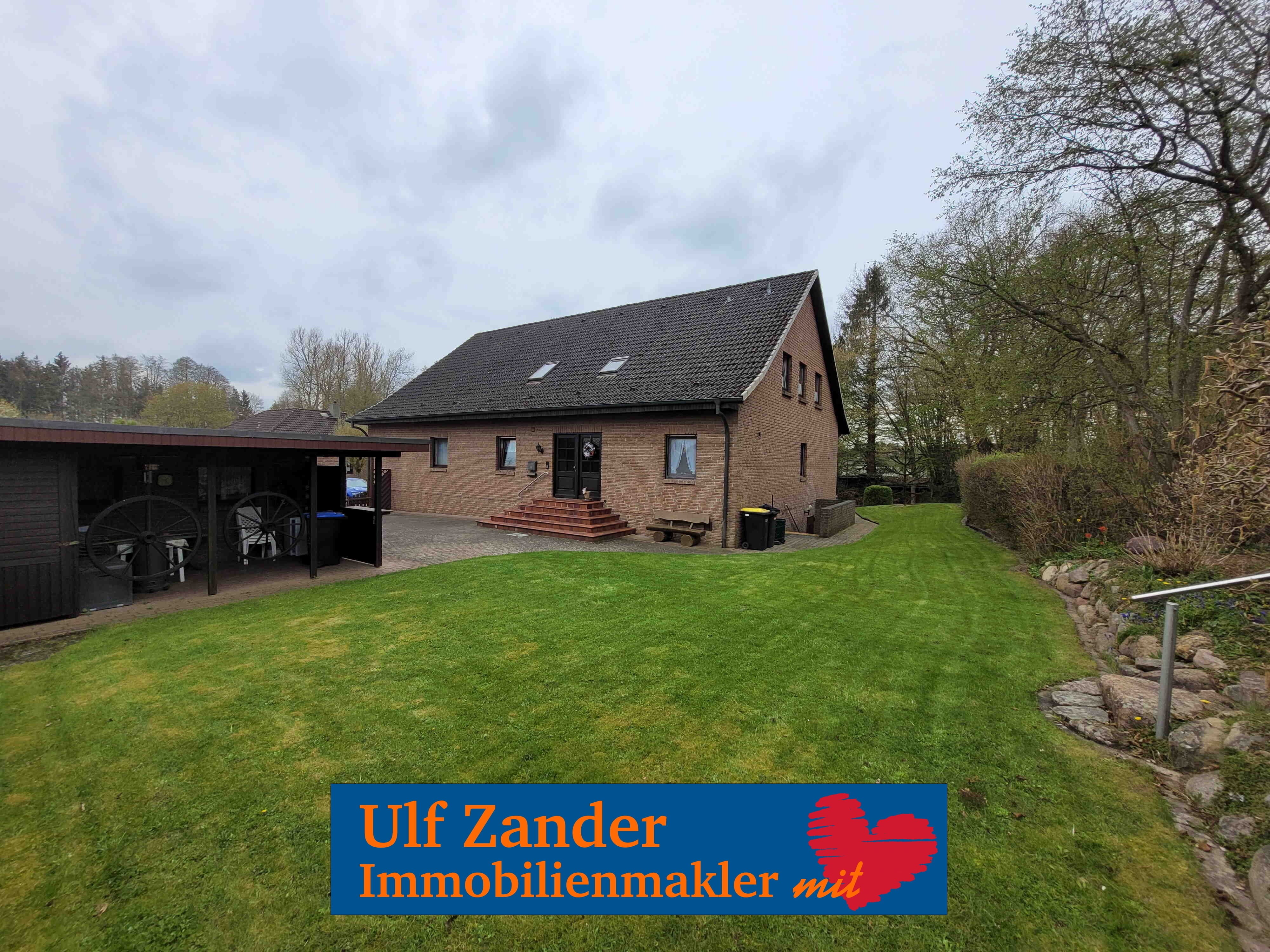 Immobilie in Bad Bodenteich - Kapitalanlage mit 340 m² Wohnfläche, mit 2 Garagen, in Bad Bodenteich - Bild 0