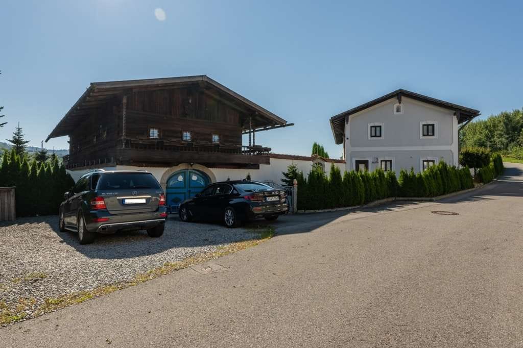 Immobilie in Büchlberg - Exklusives Anwesen mit Gästehaus, Pool und Panoramablick – Ihr Rückzugsort im Bayerischen Wald - Bild 0