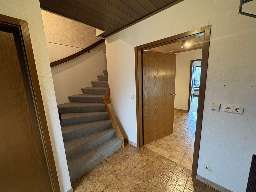 Immobilie in Villingendorf - Einfamilienhaus mit Einliegerwohnung, Garage und Garten in Villingendorf - Bild 3