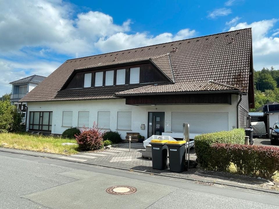 Immobilie in Dietzhölztal - Ewersbach: Geräumige Eigentumswohnung in ruhiger Lage - Bild 0