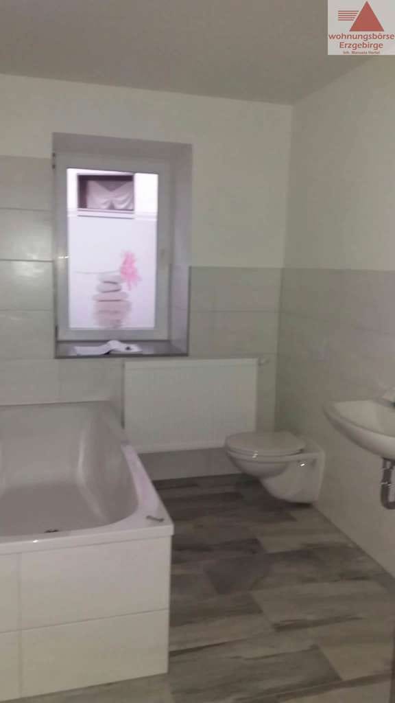 Immobilie in Schönheide - Vielseitiges Zweifamilienhaus - Wohnkomfort in Schönheide - Bild 3