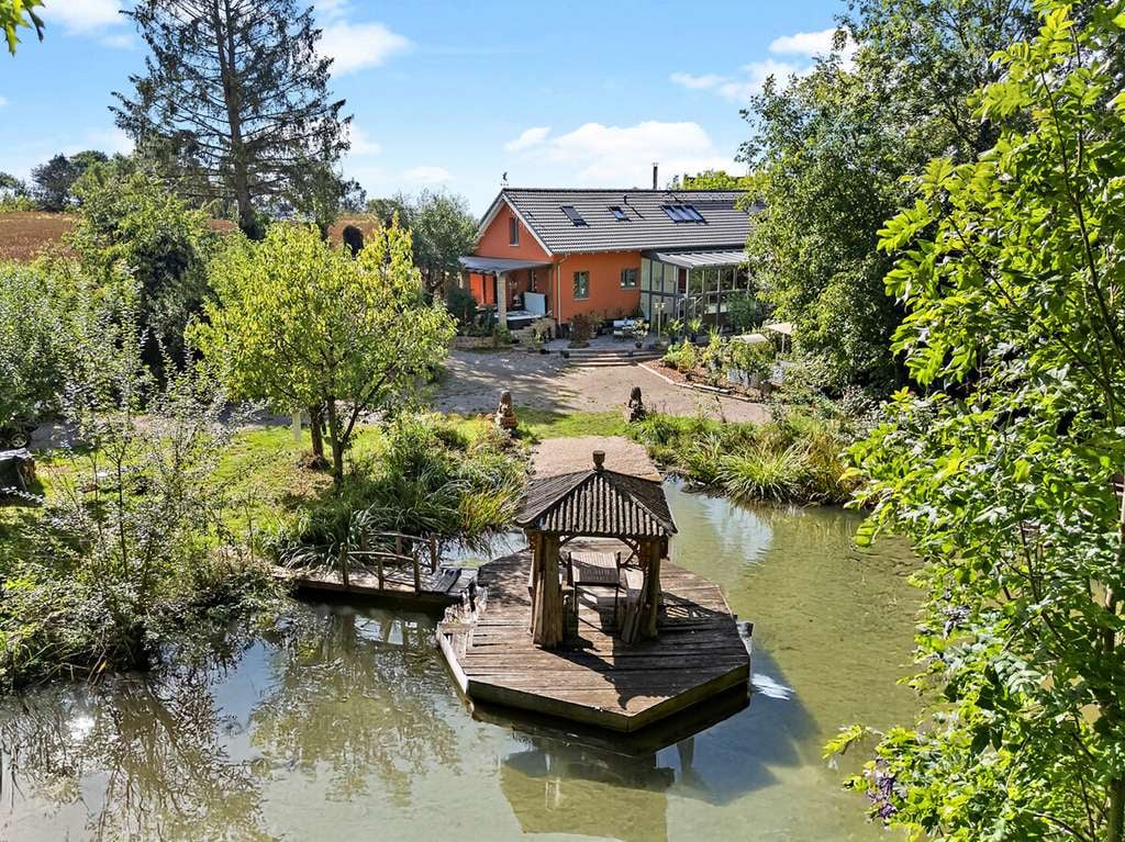 Immobilie in Affing - Exklusive Villa auf einzigartigem Grundstück in Affing - Bild 0