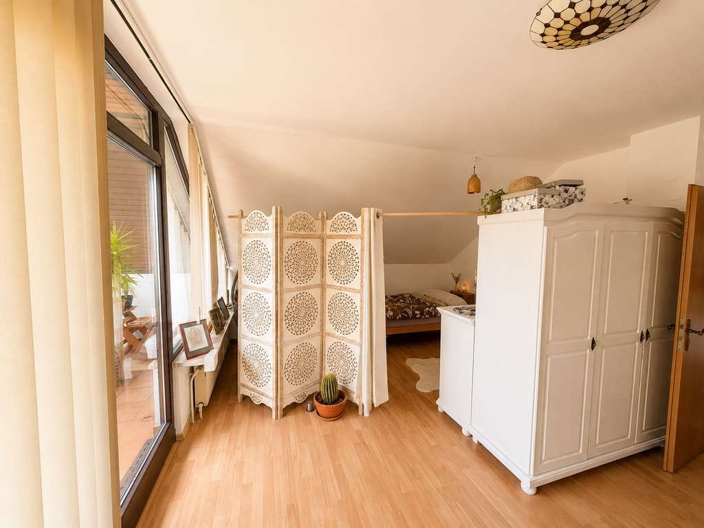 Immobilie in Schwabach - Gut geschnittene Eigentumswohnung mit Balkon in gepflegtem Wohnumfeld - Bild 1