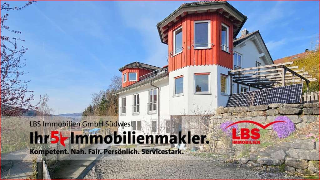 Immobilie in Deggenhausertal - Bezugsfreies 3-Familienhaus mit viel Potenzial. Sonnige Wohnlage mit herrlichem Weitblick - Bild 0