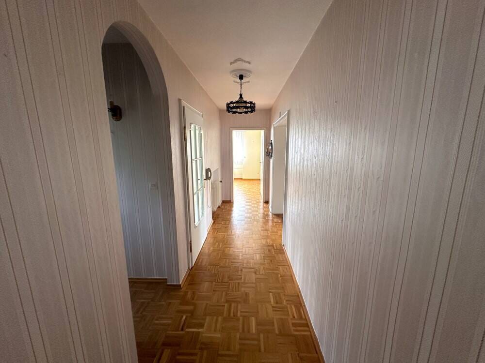 Immobilie in Klingenberg am Main - Lichtdurchflutetes Einfamilienhaus mit großem Garten - ideal für Familien - Bild 4