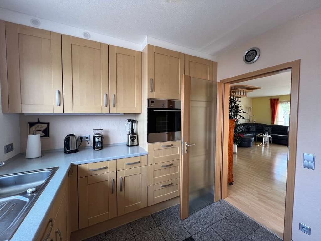 Immobilie in Schaafheim - PROVISIONSFREI für den Käufer | TOP gepflegte 5 Zimmer-Maisonette-Wohnung mit Einbauküche... - Bild 3