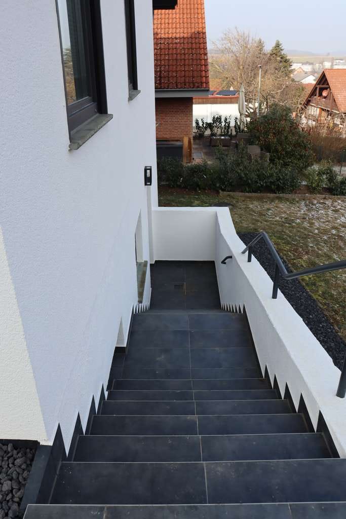 Immobilie in Rosenberg - Haus mit Haupt- und Einliegerwohnung einschl. 24 Monaten Gewährleistung auf alle techn. Gewerke - Bild 2