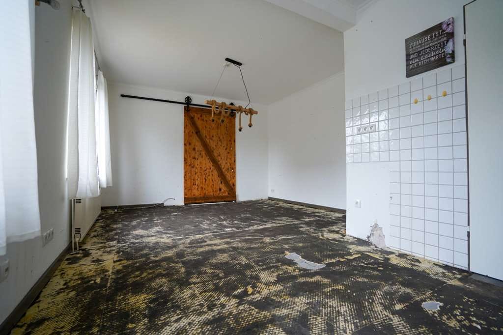Immobilie in Weener - *Erbpachtgrundstück *Garage *top Lage *4 Schlafzimmer *Nebengebäude *großes Grundstück *Sommergarten - Bild 4