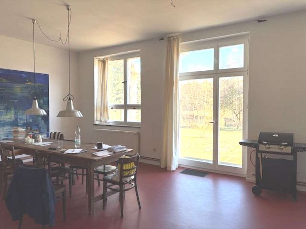 Immobilie in Boitzenburger Land - Besondere Gelegenheit! ehemal. Schulhaus direkt am See in der Uckermark - perfektes Refugium - Bild 2