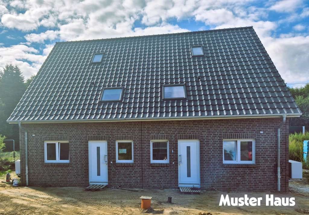 Immobilie in Schwarzenbek - NEUBAU! Moderne Doppelhaushälfte in schöner ruhigen Lage! - Bild 0