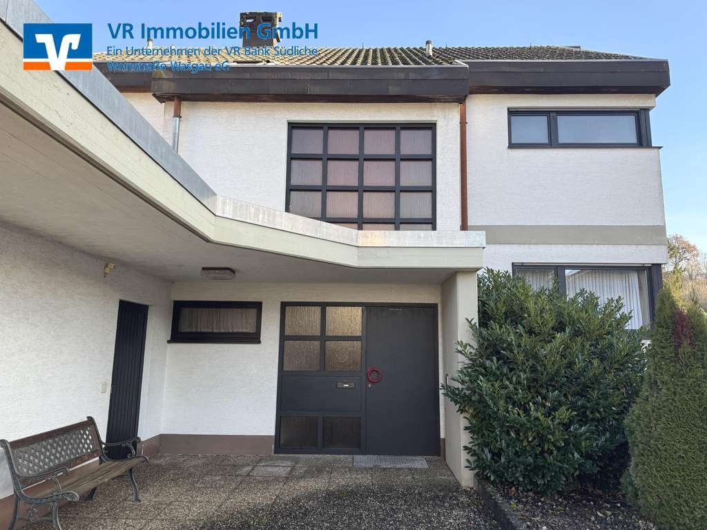 Immobilie in Dahn - Sehr gepflegtes Wohnhaus mit absolutem Traumgarten - Bild 2