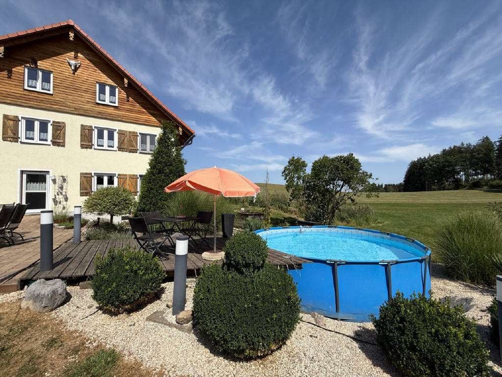 Immobilie in Argenbühl - Wunderschön renoviertes Landhaus auf 2.000 m² Grundstück - Bild 2