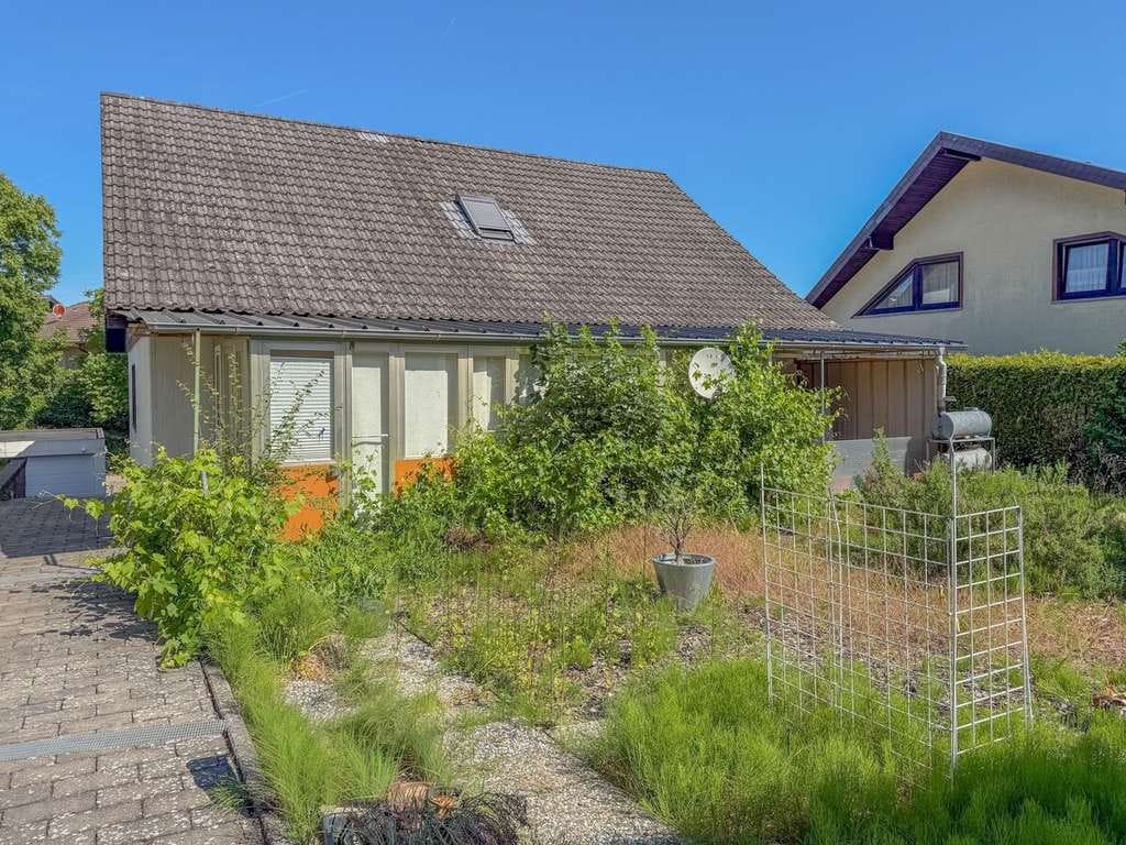 Immobilie in Ubstadt-Weiher - Solide Basis für Ihr neues Zuhause: Fertighaus mit großem Entwicklungspotenzial - Bild 3