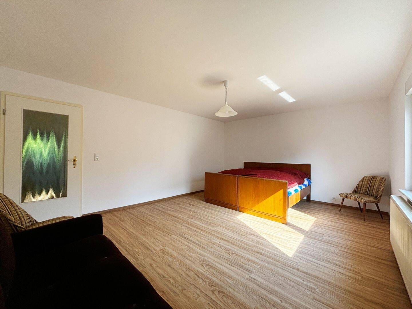 Immobilie in Werben (Elbe) - Renovierte Doppelhaushälfte mit zwei Garagen und vermietbarem Ferienhaus - Bild 4