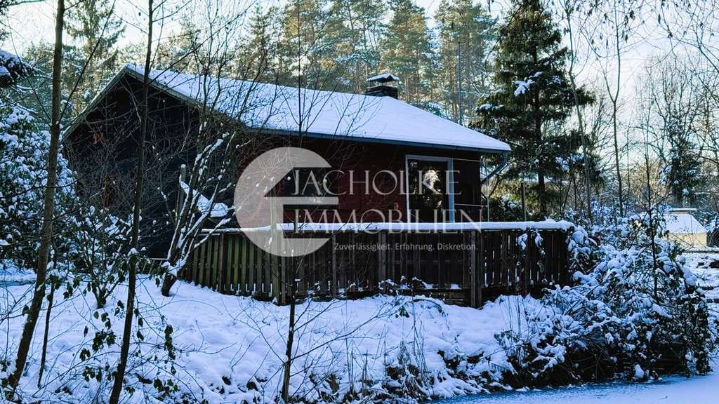 Immobilie in Bad Bodenteich - Ferienhaus am eigenen Teich – Naturidylle in Waldrandlage - Bild 1