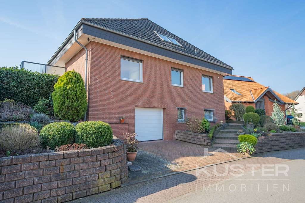 Immobilie in Apelern - KÜSTER IMMOBILIEN präsentiert: TRAUMLAGE in Rodenberg mit Weitblick - ca. 330 m² Wohn/Nutzfläche - Bild 0