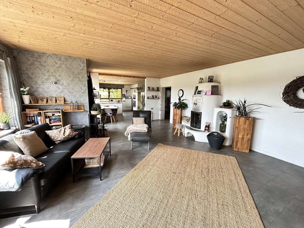 Immobilie in Mittelhof - Wissen-Alserberg, großes Wohnhaus mit ELW, PV-Anlage, Panoramablick, Sauna, Carport etc. - Bild 3