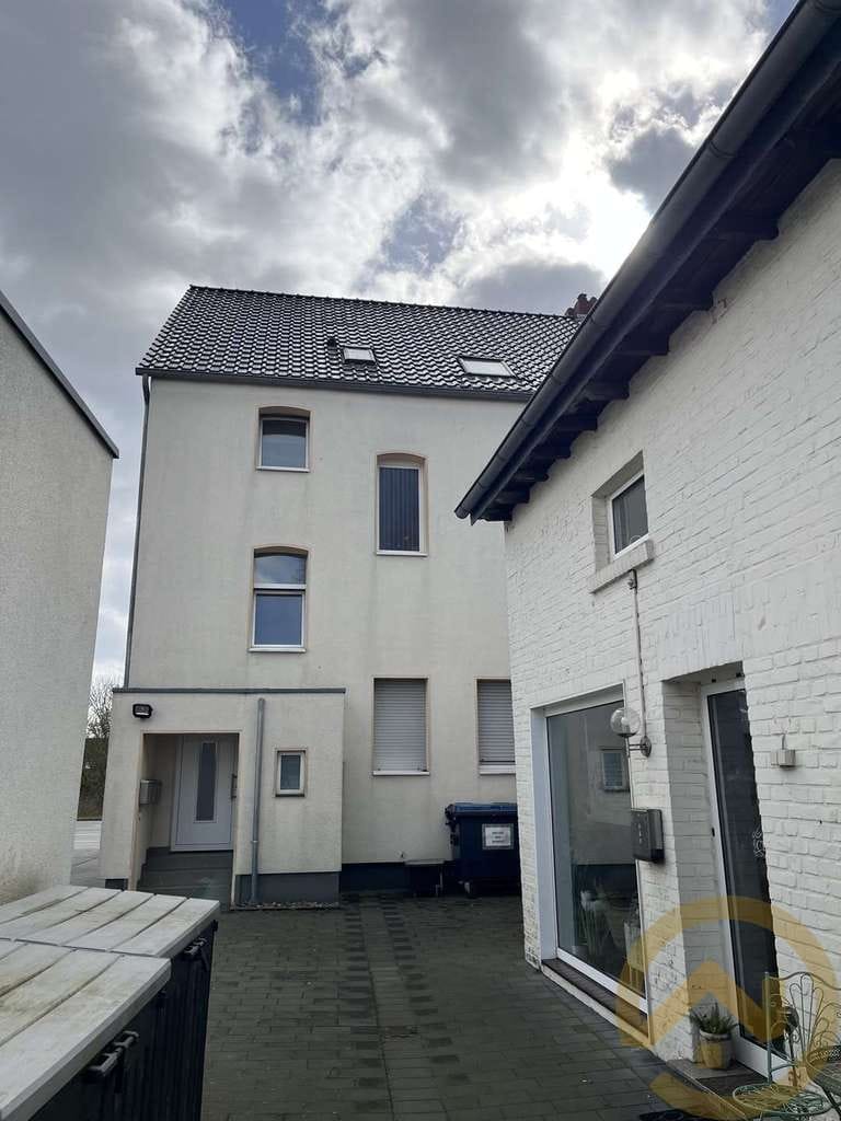 Immobilie in Kamp-Lintfort - Solide Kapitalanlage mit großer Garage - Bild 3