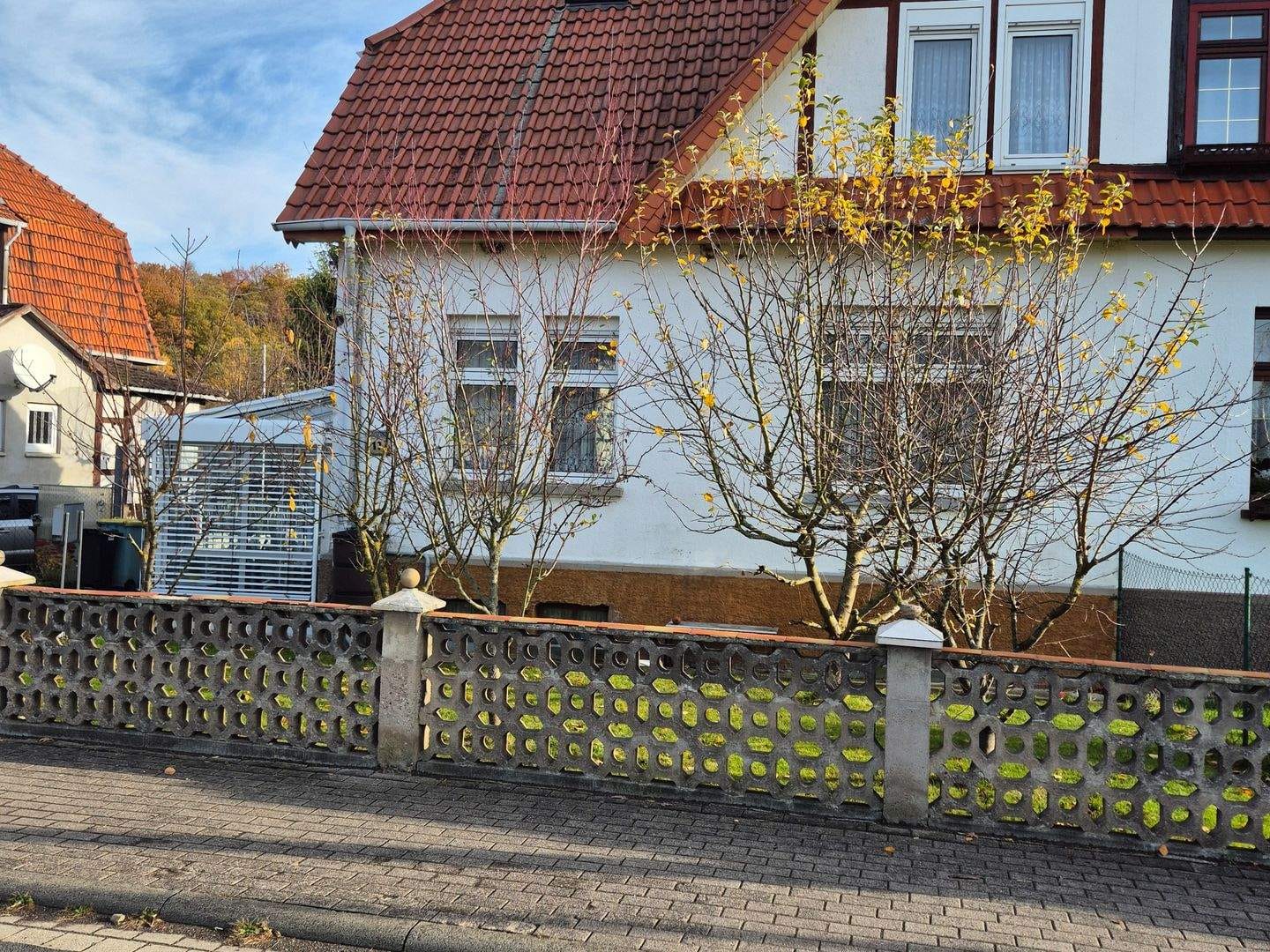Immobilie in Bad Salzungen - Geräumiges Familienhaus mit 7 Zimmern und moderner Ausstattung in Springen - Bild 1
