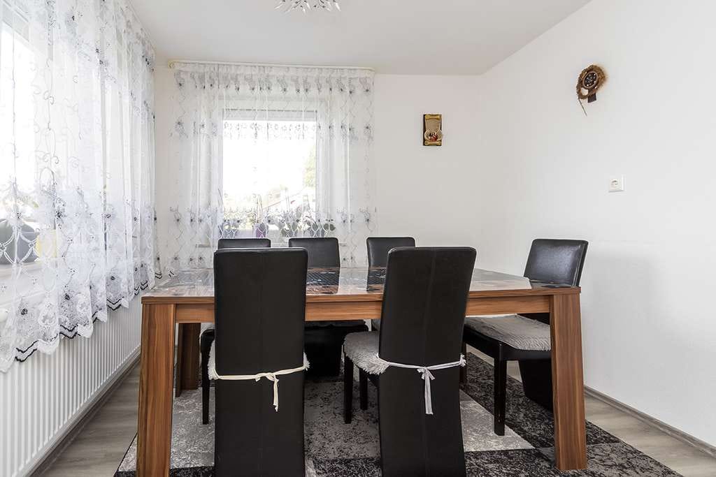 Immobilie in Hohentengen - Bezugsfertiges Zuhause ... energetisch saniert • mit modernem Wohnkomfort - Bild 2