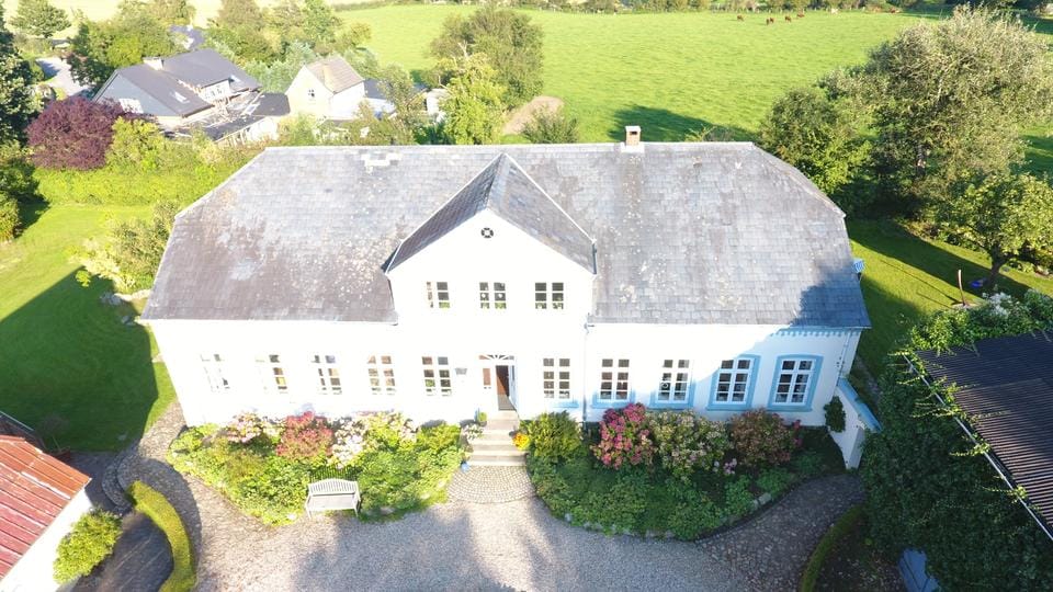 Immobilie in Mohrkirch - DREISEITENHOF IN RUHIGER LAGE - Bild 0