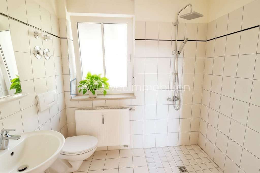 Immobilie in Neutraubling - Altersvorsorge-Plus: Eine der letzten 4 barrierefreien Wohnungen jetzt reduziert & provisionsfrei! - Bild 1