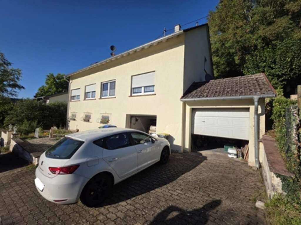 Immobilie in Rehlingen-Siersburg - *** Freistehendes 1-2 Familienhaus *** - Bild 0