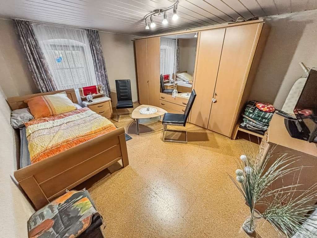 Immobilie in Dinkelsbühl - Einfamilienhaus mit Scheune und Potenzial in Dinkelsbühl-Bernhardswend - Bild 4