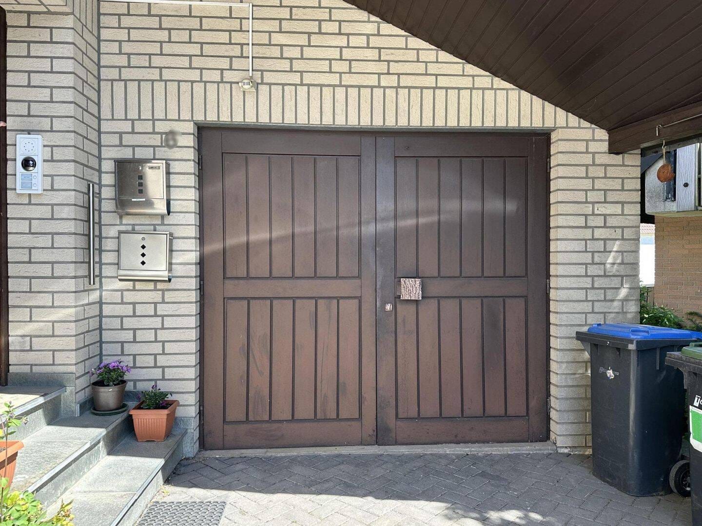 Immobilie in Horn-Bad Meinberg - Erdgeschosswohnung (ca. 70 m²) mit Garage im 2-Familienhaus-ruhige Wohnlage - Bild 1