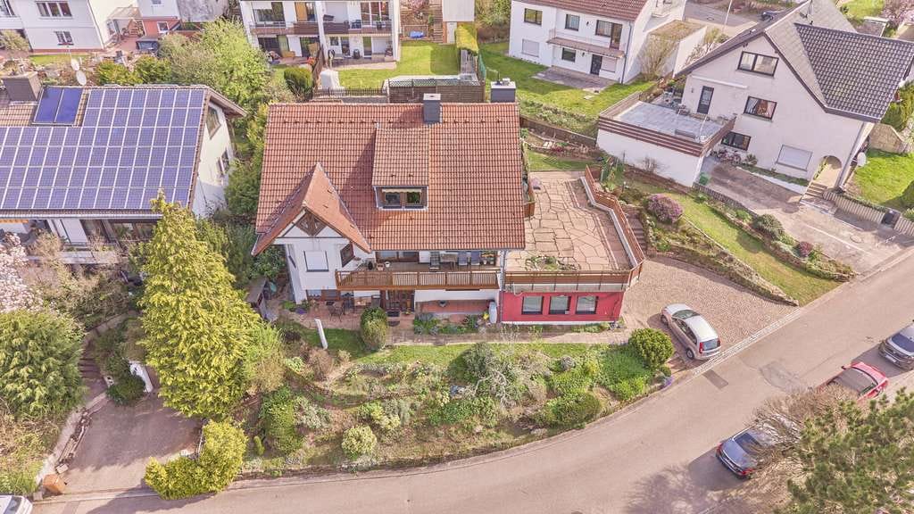 Immobilie in Neckargemünd - Viel Platz, viel Grün, viele Möglichkeiten – freistehendes Haus mit ELW in Neckargemünd/Dilsberg - Bild 0