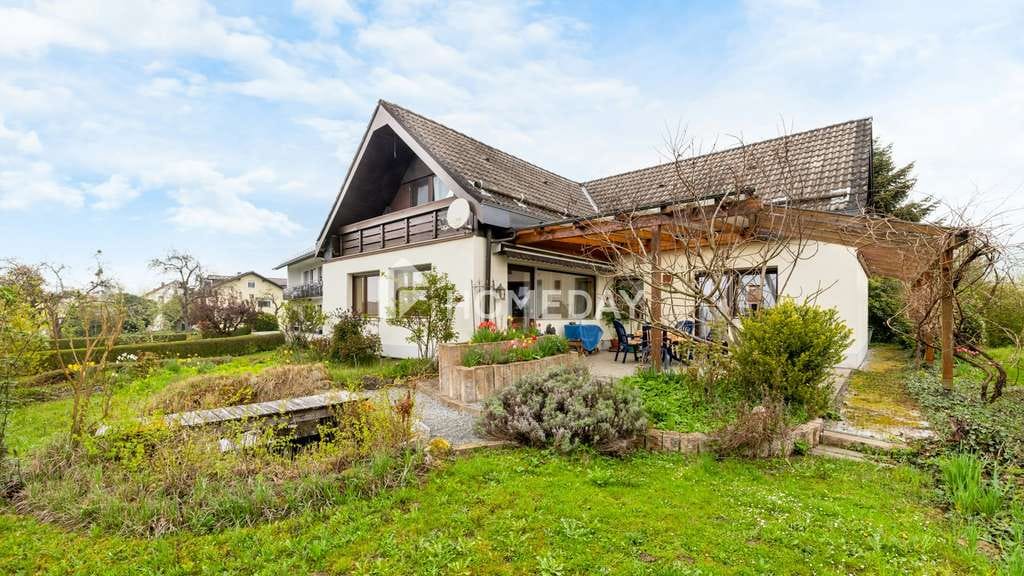 Immobilie in Lalling - Großzügiges EFH auf 3.514 m² Grundstück mit Terrasse, Doppelgarage & viel Platz zum Entfalten - Bild 0